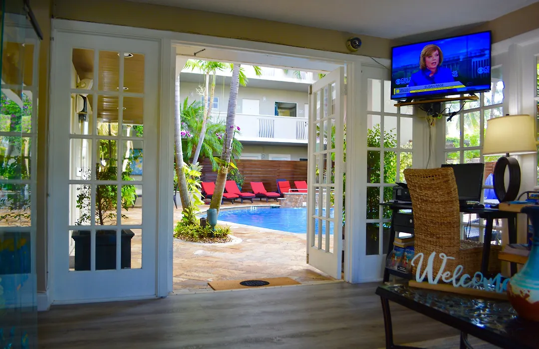 Sun Tower Hotel & Suites On The Beach-1